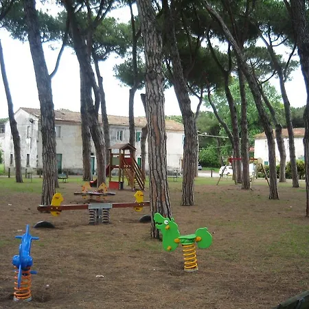 アパート Manuela マリネッラ・ディ・サルザーナ