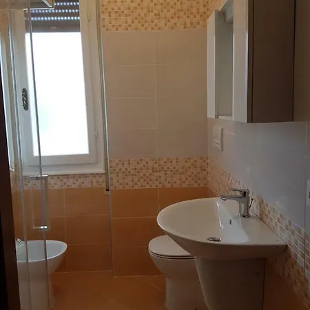 Manuela アパート